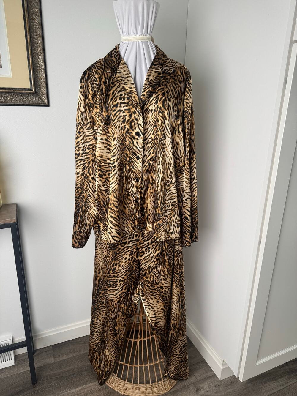 Vacation Sexy Tiger Stripe Morgan Taylor Intimates Satin Pajama Set - Women's XL